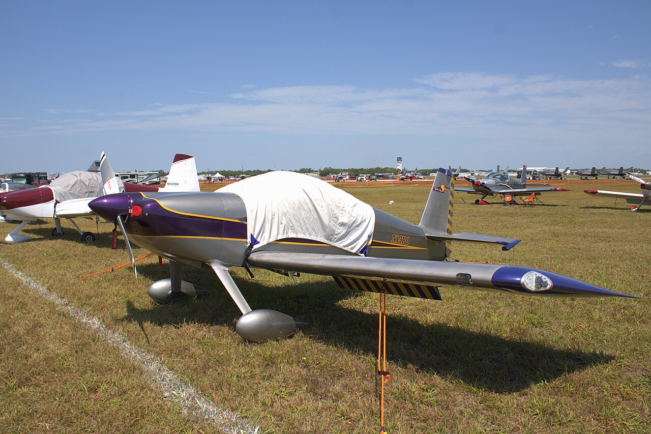 A Van's RV-7 at Sun 'n Fun in April 2024, showing the horizontal stabilizer and the tail cone. Photo: ZLEA, CC BY-SA 4.0, via Wikimedia Commons.
